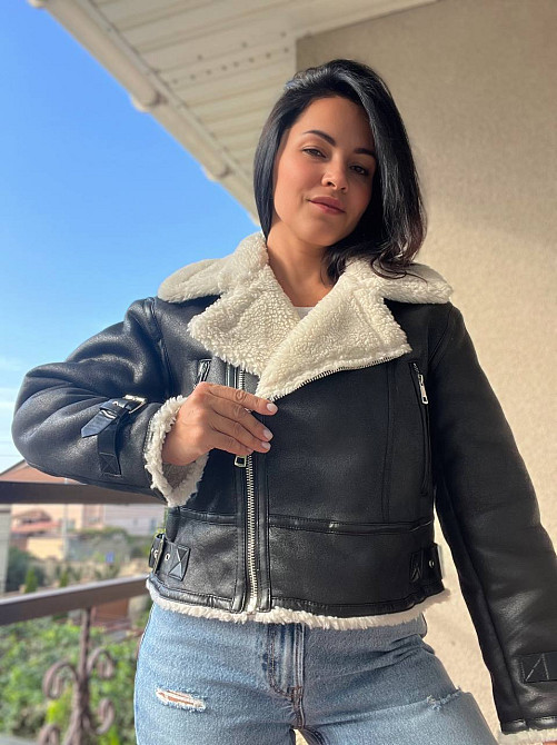 Дублянка жіноча Aftf Basic 2418 косуха укорочена блискавка біле хутро чорна, чорний, S Київ - фото 4