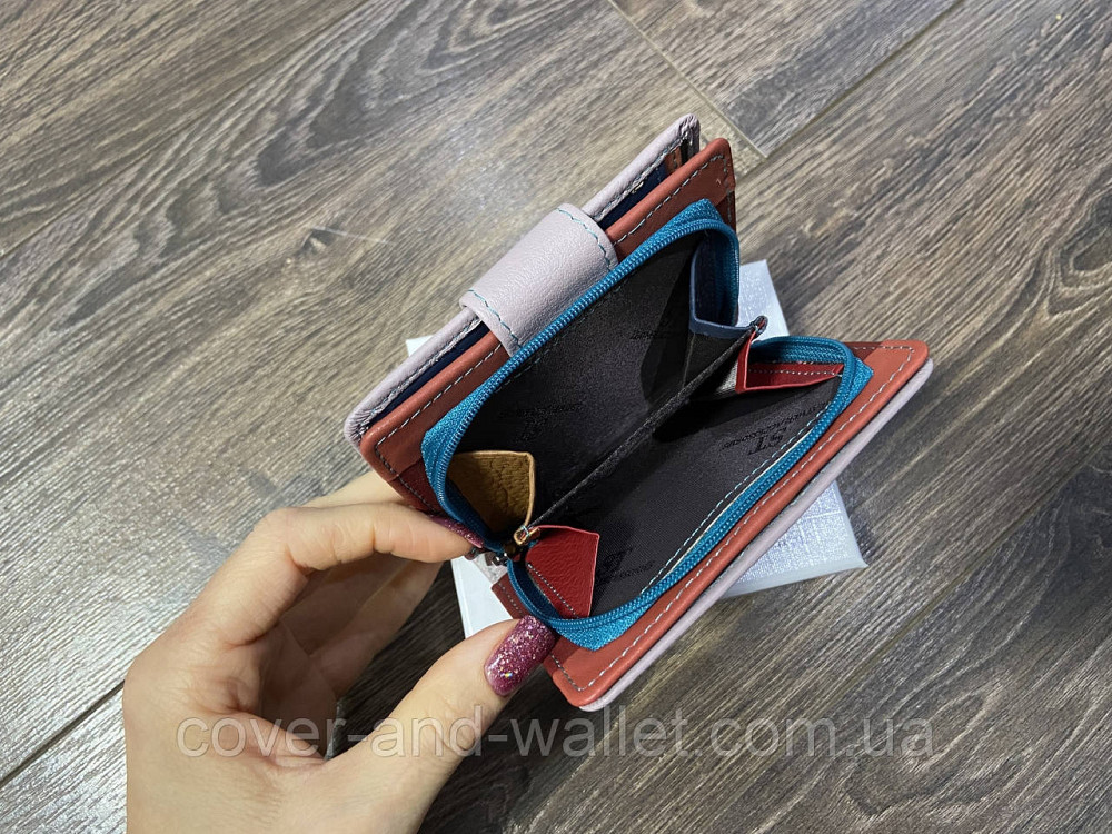 Маленький жіночий шкіряний гаманець світло-рожевого кольору на магнітній фіксації ST 259 Київ - фото 8