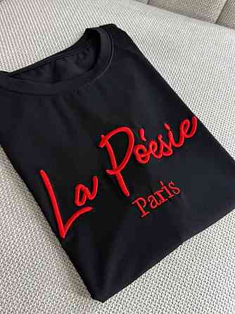 Футболка жіноча A-N 30103 базова з вишивкою La Poésie Paris однотонна, чорний, one size Київ