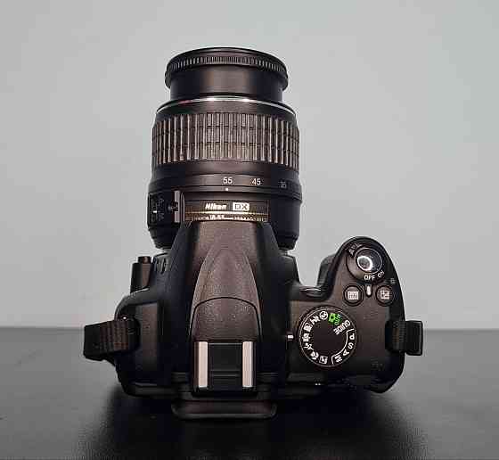 Дзеркальний фотоапарат Nikon D3100 + kit об'єктив 18-55 мм Клевань