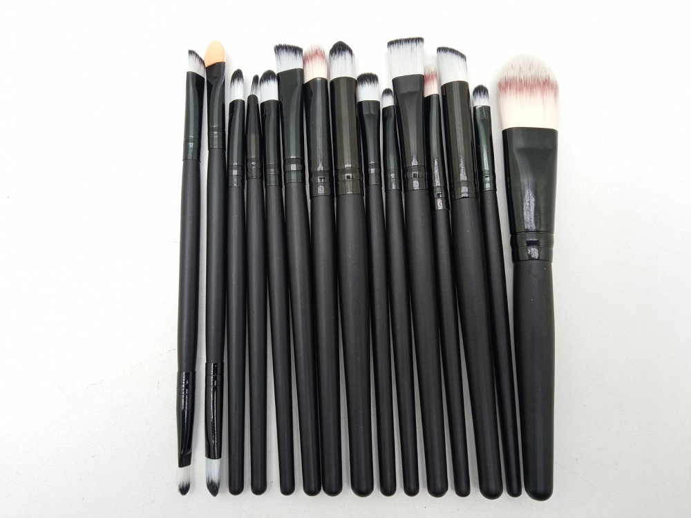 Набір пензлів для макіяжу чорний 15шт Луцк - изображение 1