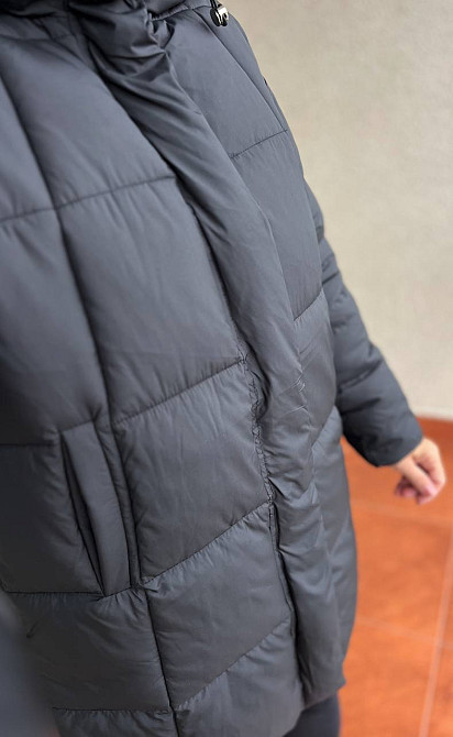 Куртка женская Lady Yep 9045 длинная бедра с капюшоном пальто черная, черный, 46 Киев - изображение 17