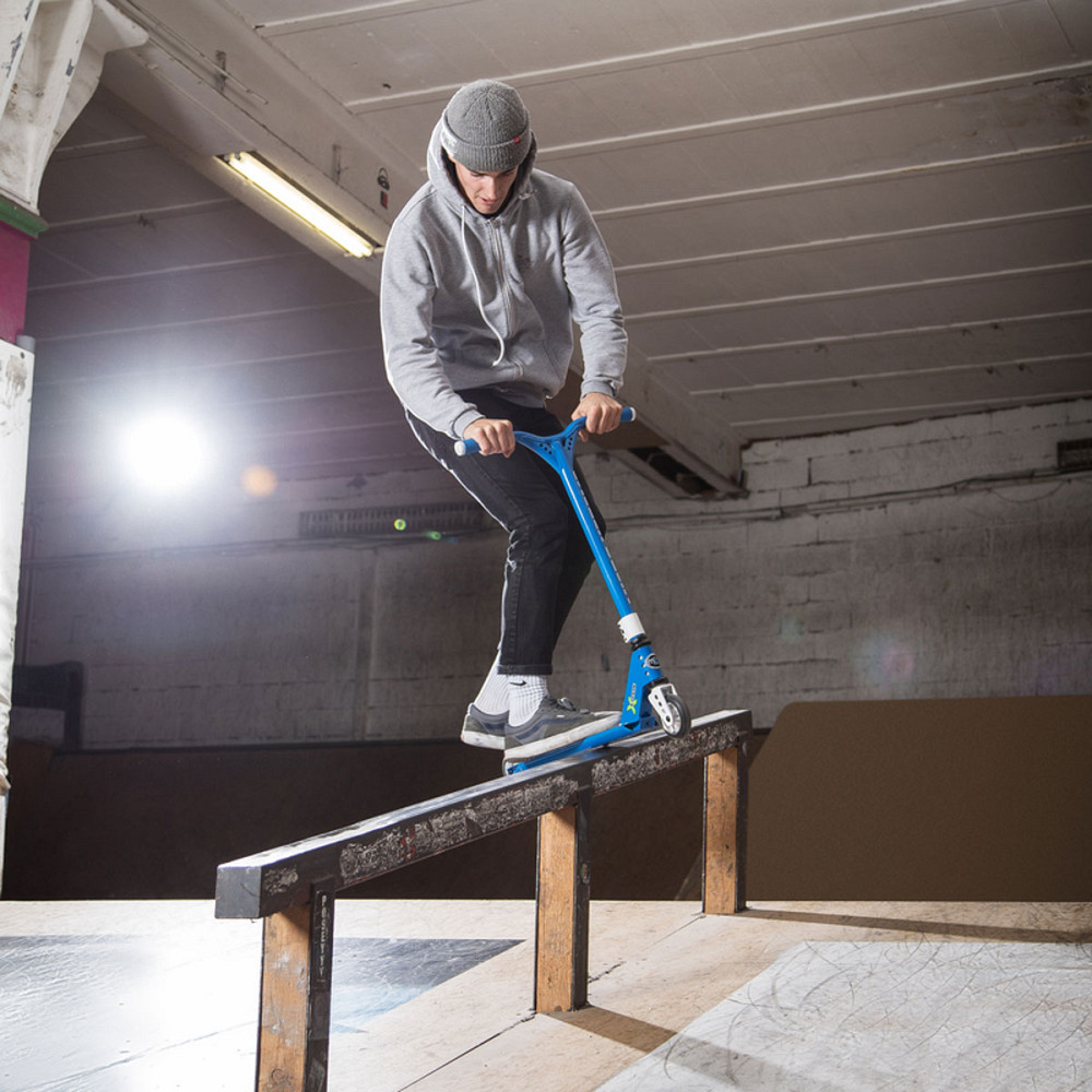 Самокат Micro серії Trixx & Ramp - Синій Дніпро - фото 5