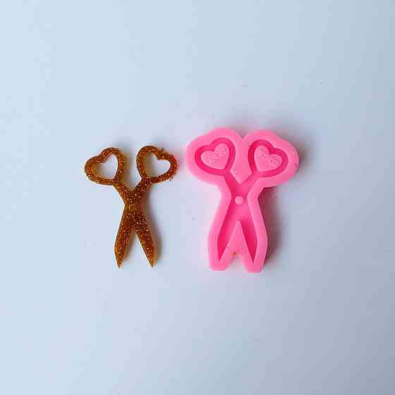 Силиконовый молд Ножницы 57 на 43 мм розовый Киев