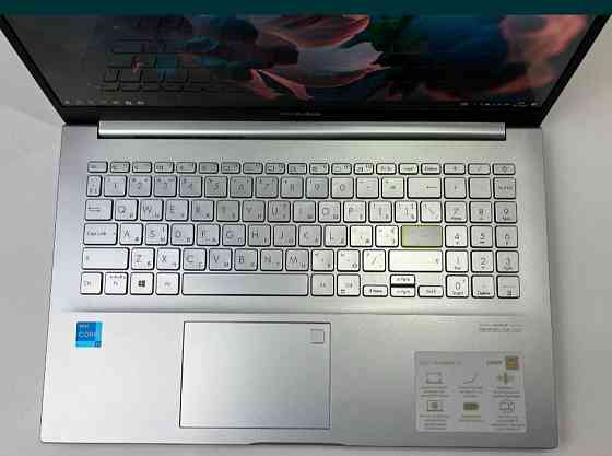 Ноутбук: ASUS VivoBook OLED 15.6" 400 Nit , i3-1125G4, 4/8 16Gb, 512Gb. Київ