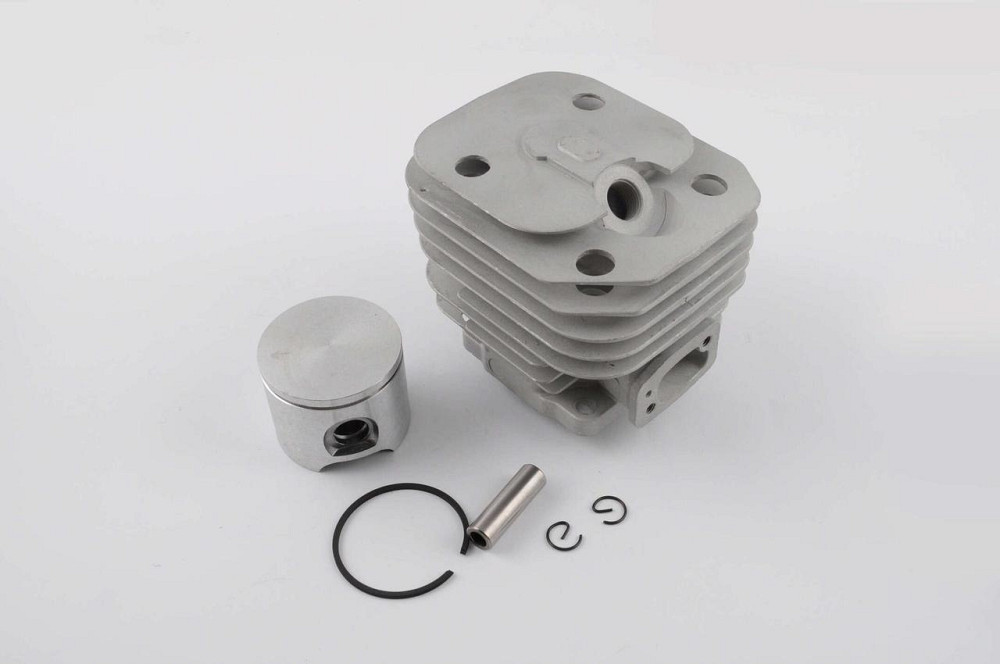 Поршневая бензопила     для Hus 61   (Ø48) Мукачево - изображение 1