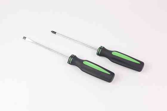 Набор отверток 2пр.(PH:2х110мм,SL:5х110мм),в блистере Помощник P016K Одесса