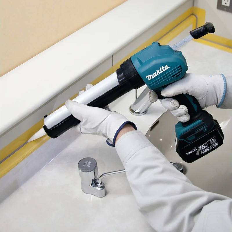 Аккумуляторный пистолет для герметика Makita DCG180Z 18 В, 5000 Н, 300 мл, без АКБ и ЗУ Киев - изображение 6