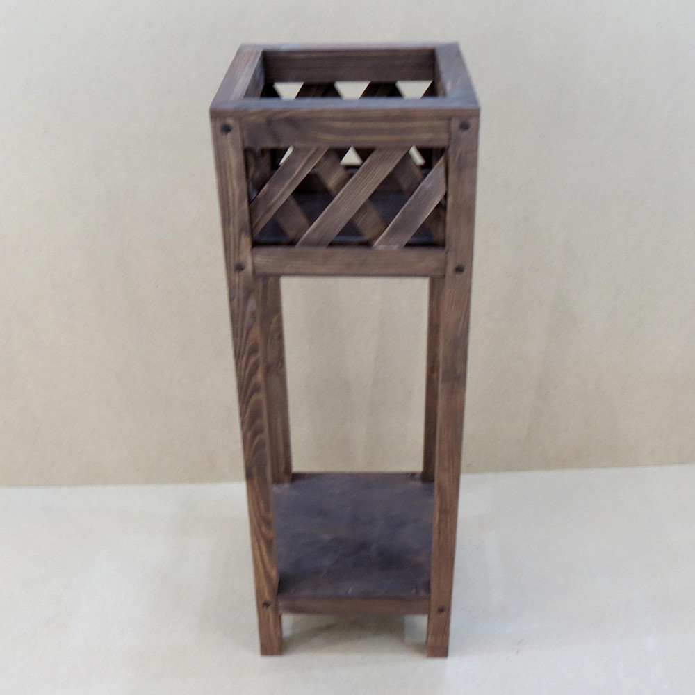 Кашпо на стойке 