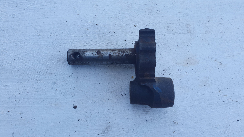 Сектор перемикання 2 і 3 передач із віссю в зборі ГАЗ-21. 20-1702031 Харків - фото 1