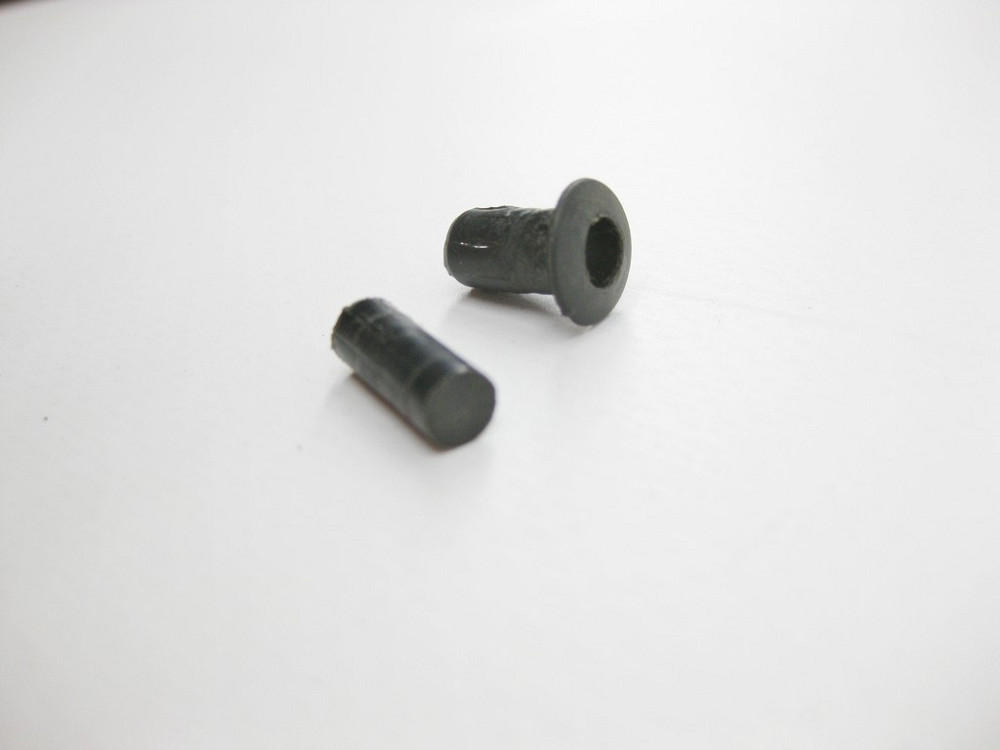 Mercedes-Benz  A1249900092 Пластикова розпірна кліпса облицювання бокового борту багажника C-Class W202 S203 E-Class W210 CLK C208 Одесса - изображение 7