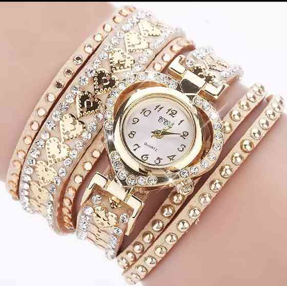 Часы женские в виде Сердца наручные часы с оригинальным браслетом с кожи без подарочной упаковки золотой Киев