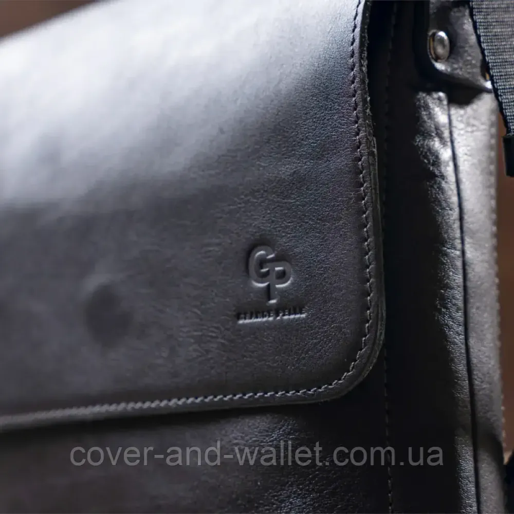 Наплечная мужская сумка на магнитах из черной гладкой кожи Grande Pelle 754610 Киев - изображение 7