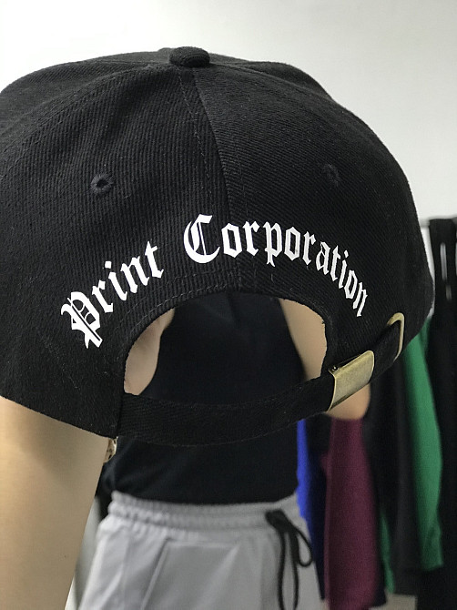 Черная кепка\ бейсболка с принтом - 