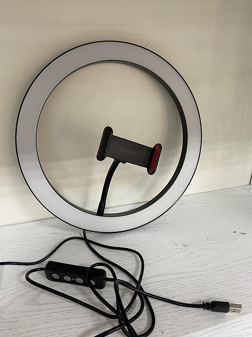 Кольцевая светодиодная LED лампа 26см ELEGIANT EGL-02 Black — Настольный кольцевой светильник 10.2