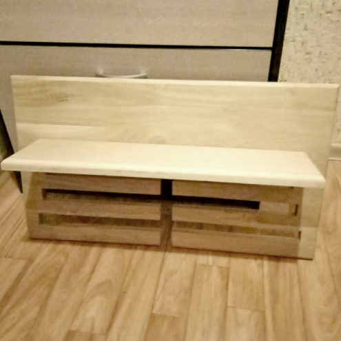 Полка для медалей 