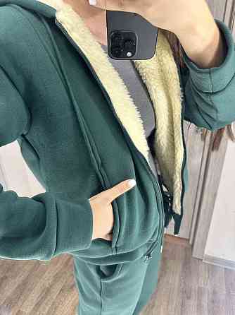 Женский утепленный костюм двойка: кофта и штаны трехнитка на флисе + мех Зелёный, 54/56 Одесса