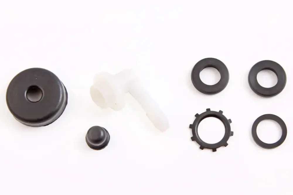 Р/к головного цил-ра зчеплення 2121 OEM (3 манжети, пилник, штуцер, стоп. кільце, ковпачок) Вінниця - фото 1