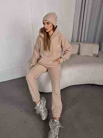 Женский стильный теплый костюм из флиса полар с шапкой Песочный, 46/48 Одесса