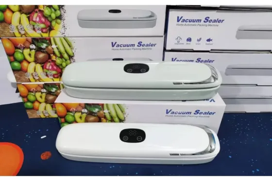 Вакуумный упаковщик для пищевых продуктов с дисплеем Vacuum sealer Model 1 Коломия