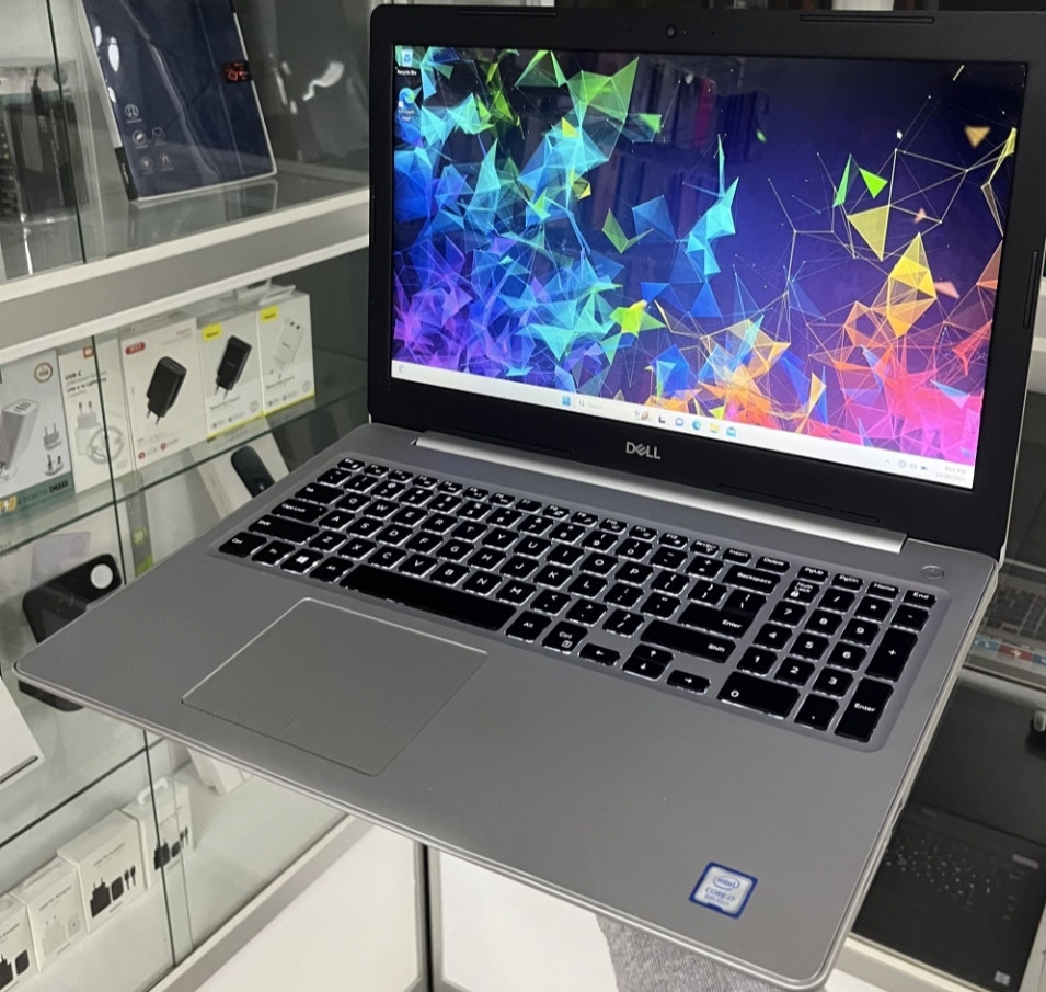 Ноутбук DELL Inspiron 5570 15.6, i7 8550U/SSD/DDR4/1080 x 1920 сенсорний. Київ - фото 5