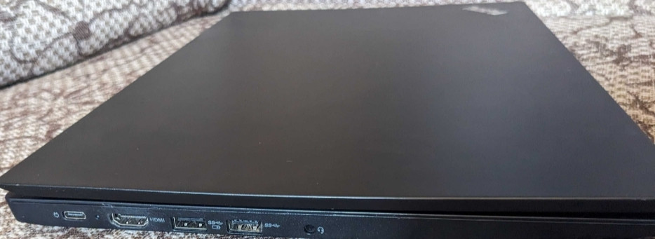 Ноутбук: Lenovo ThinkPad E580 ( 15.6