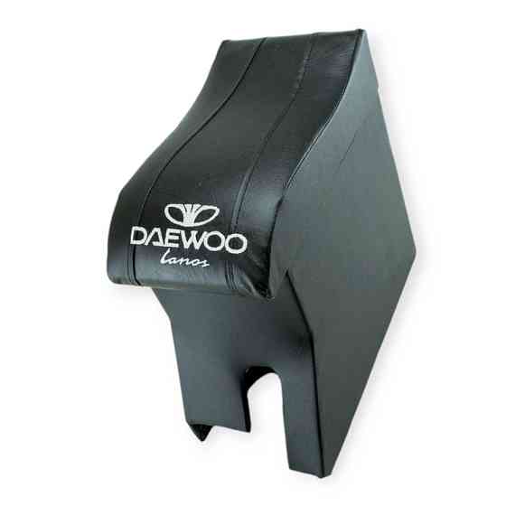 Подлокотник daewoo lanos черный с вышивкой (кожзам) new изгибом Мукачево