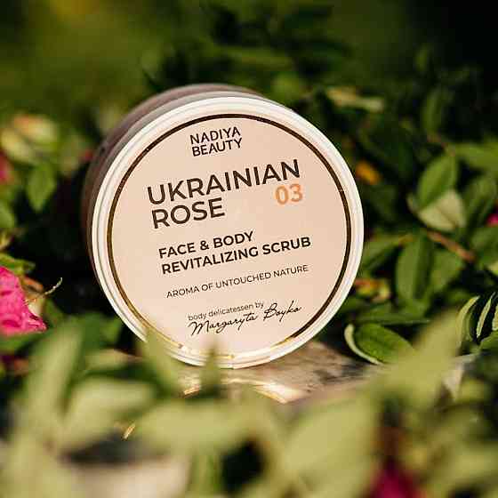 Восстанавливающий скраб для лица и тела Ukrainian Rose 200 мл Киев