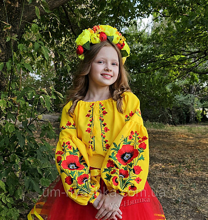 Вишиванка жовта з маками для дівчинки Кривий Ріг - фото 1