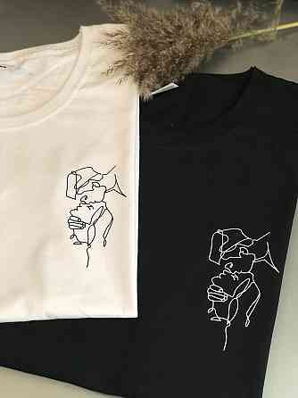 Парные футболки для парня и девушки с абстрактным принтом лиц Черновцы