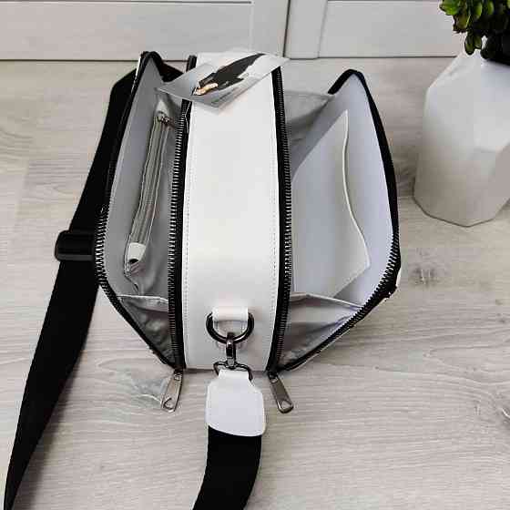 Брендова жіноча сумка. Жіноча сумка маленька через плече. Київ