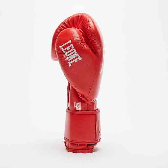 Боксерські рукавиці Leone GN111 THE GREATEST Red 16 унцій (бинти 4 м. в комплекті) Кам'янське