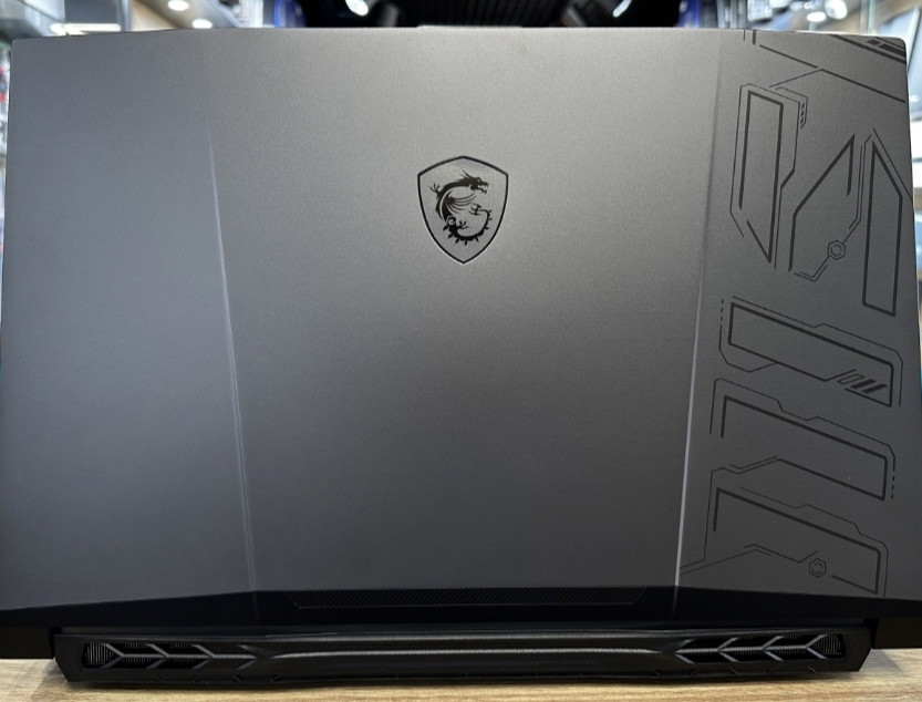 Ноутбук : MSI Pulse 17 B13 VFK-266 i7 -13700H RTX 4060 8Gb 1TB SSD . Гарантия.MSI Pulse 17 B13VFK-266 Киев - изображение 4