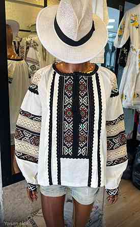 Жіноча сучасна вишиванка з об'ємною рукавом 80% бавовна 52 Одеса