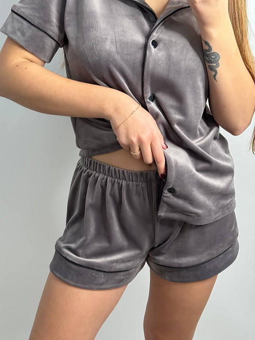 Женский велюровый домашний костюм с шортами Капучино ч/к XL/2XL Харьков - изображение 3