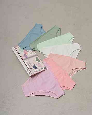 Набір жіночих трусиків тижневика 7 шт Nicoletta 713156 L Київ