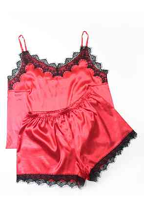 Піжама жіноча атласна майка і шорти з мереживом Червоний 50 Харків