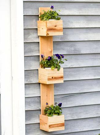 Полка настенная для цветов 