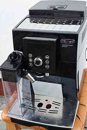 Кофемашина кофемашина Delonghi cappuccino Smart ECAM 23.260 новый молочник. Харьков