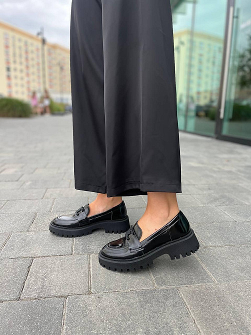 Туфли женские KATI SHOES черные лакированные натуральная кожа на низком ходу размер 36-40 (305) Коломия - фото 2