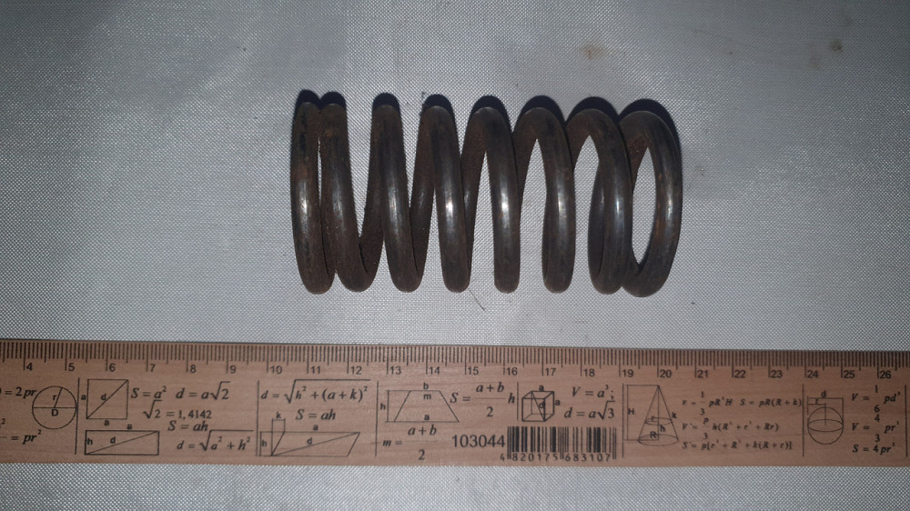 Пружина сжатия 44х81х5.5 мм. СССР. Харьков - изображение 1