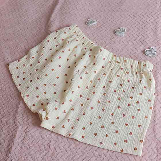 Муслінові чоловічі труси-шорти коричневі сердечка на ванільному Кам'янець-Подільський