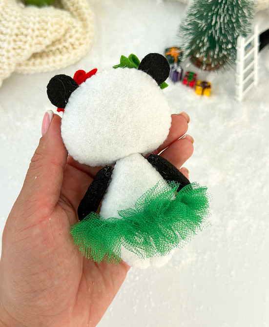 Новогодняя елочная игрушка из фетра ручной работы Панда (девочка) Киев - изображение 4
