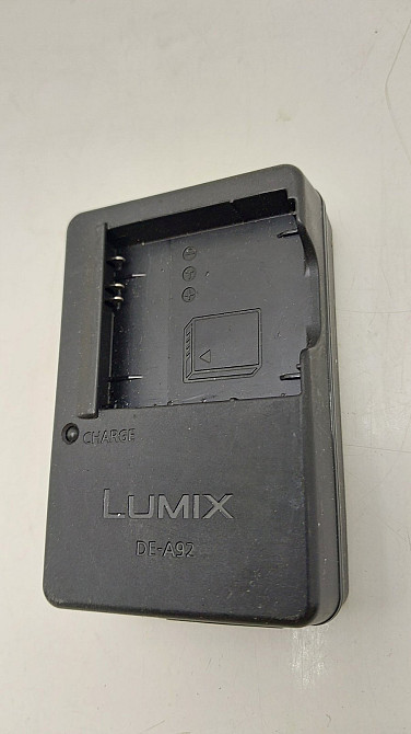 Оригінальний зарядний пристрій Panasonic Lumix DE-A92 Battery Charger (товар вживаний) Луцьк - фото 3