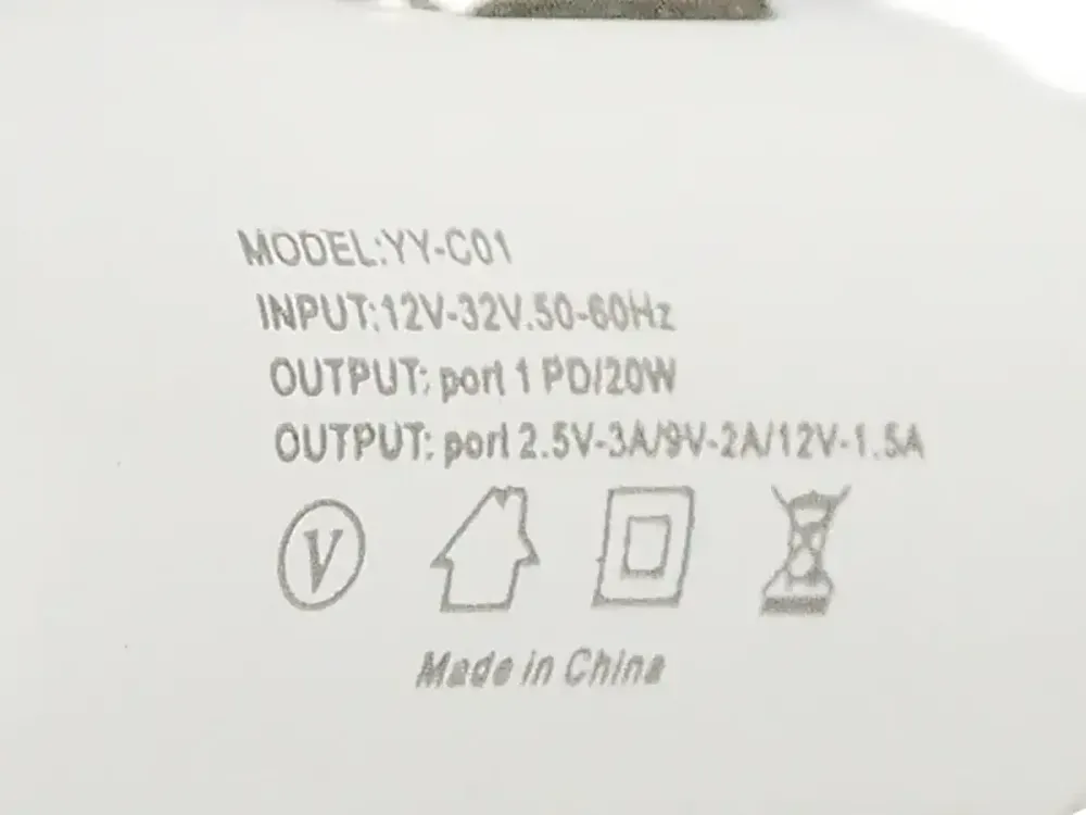 Автомобильное зарядное устройство YY-C01 12В 3А 20Вт QC3.0, USB+Type-C, быстрая и безопасная зарядка Одесса - изображение 5