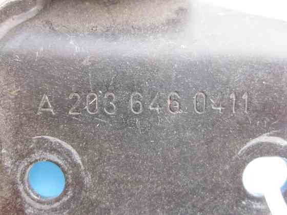 Mercedes-Benz  A2036460411 Правий кронштейн упору шторки багажника C-Class S203 універсал Одесса