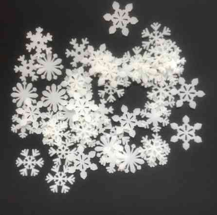 Декор снежинки фосфорные 48 штук 3 см белый Киев