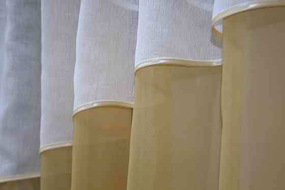 Кухонні штори VR-Textil № 091к з ламбрекеном і підв'язками золотистий з білим 280х170 см (52-0733) Київ