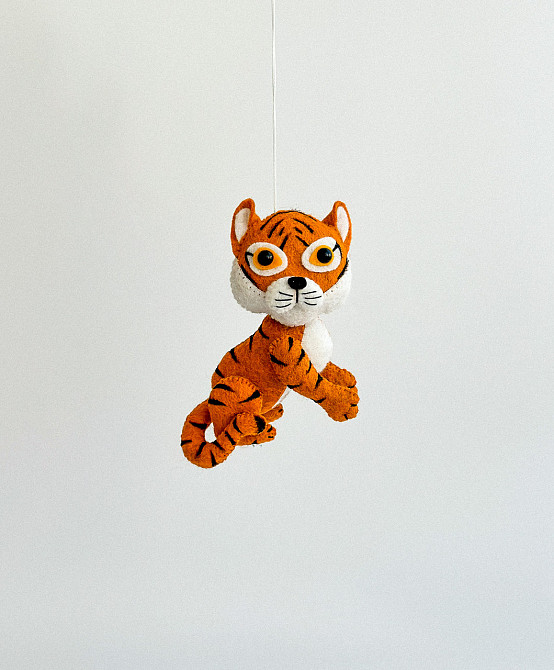 М’яка фетрова іграшка тигр ручної роботи – безпечна розвиваюча іграшка Київ - фото 6