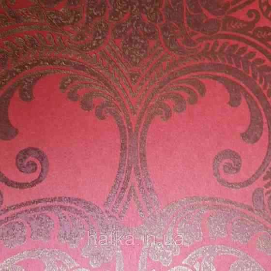 Обои флизелиновые  Khroma Serenade SER206 вензеля розетки завитки золотом на бордовом фоне Киев